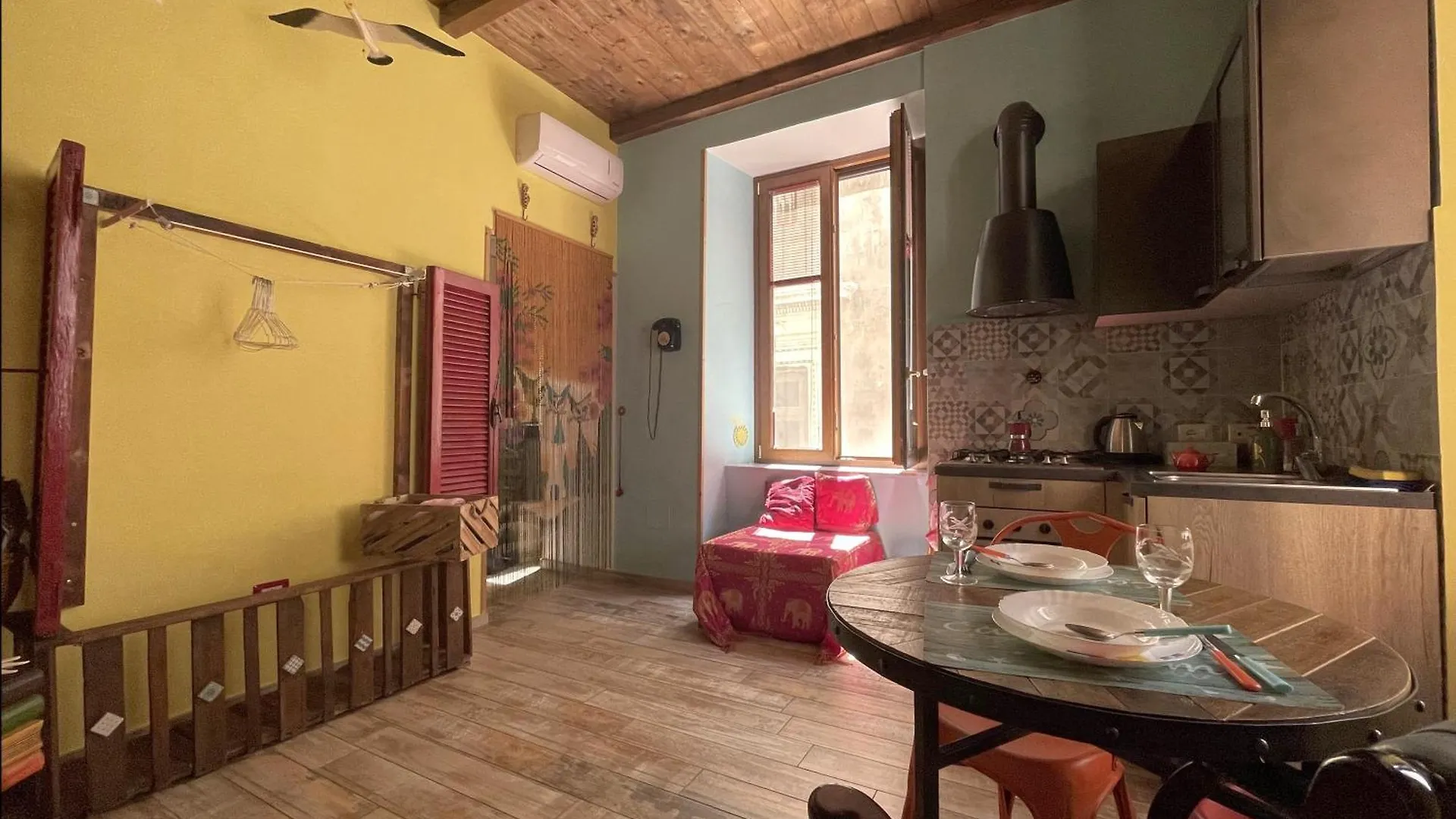 Famme Sta Cuiete Appartamento Napoli Centro 0*, Naples Italy